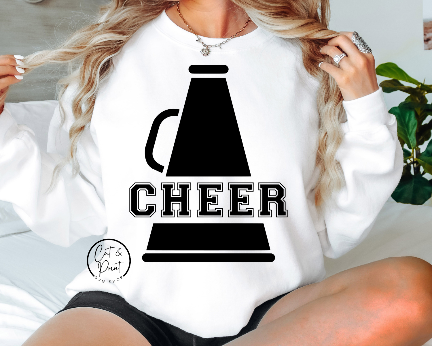 Cheerleader SVG, Cheerleader PNG, Cheerleader Megaphone SvG, Cheerleader Cutout Png, Instant Download, Cricut Cut Files, Silhouette Cut File